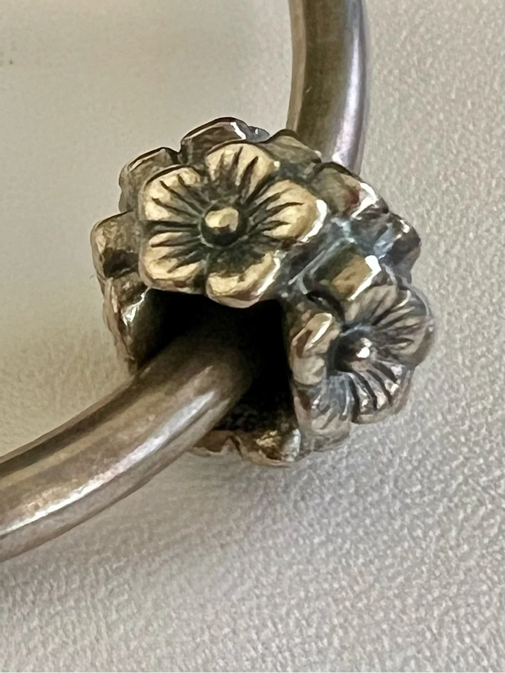 Trollbeads Elderflowers SKU: TAGBE-50018